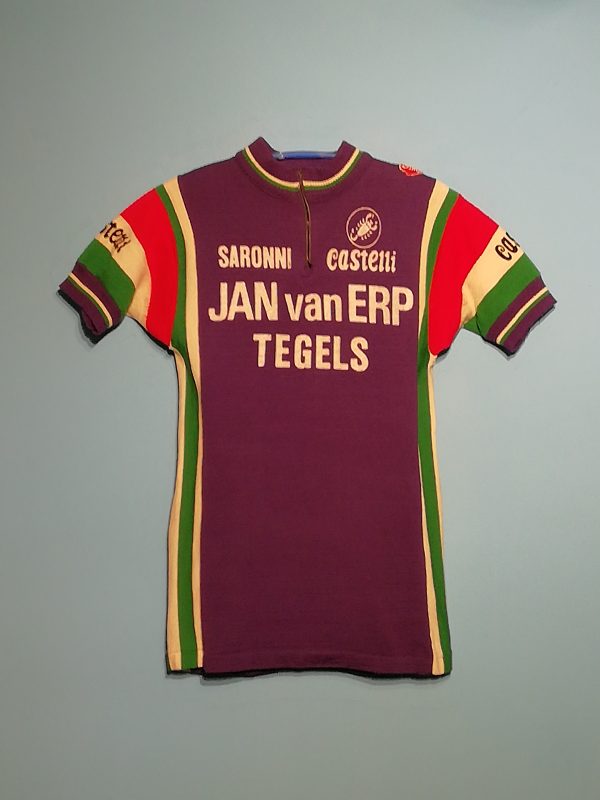 JAN VAN ERP TEGELS-SARONNI 1980
