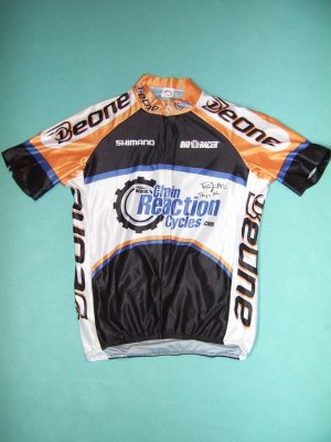 BE ONE (f)-CHAINREACTION    2007/2008    WIELERSHIRT