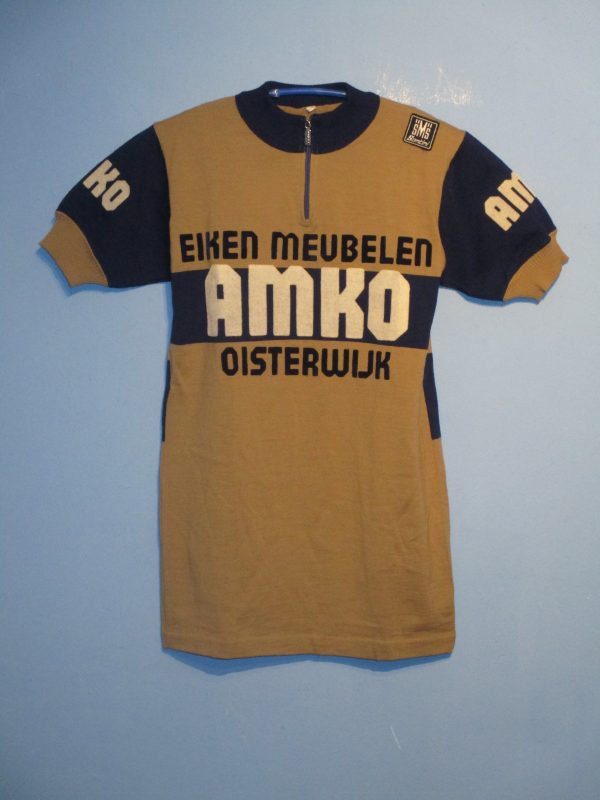 MOBILI IN ROVERE AMKO OISTERWIJK 1982